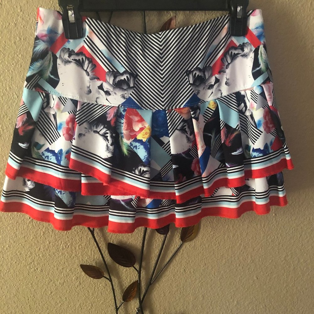 Lucky In Love Colorful Skirt Size M (8-10)